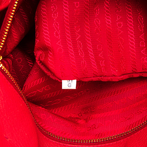 Prada Prada徽标皮革2way肩部手提包红色P13119