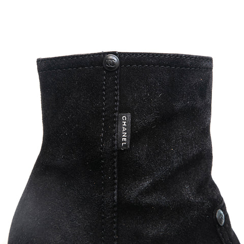 Chanel CHANEL Suede Short Boots Black P13126