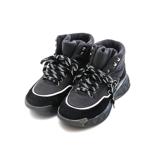 Chanel Chanel Nylon Wildleder Dadded High Cut Sneakers Schwarz P13173