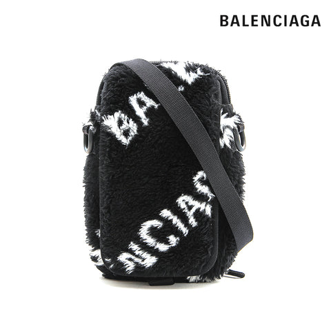 Balenciaga ショルダーポーチ ブラック数回使用しています