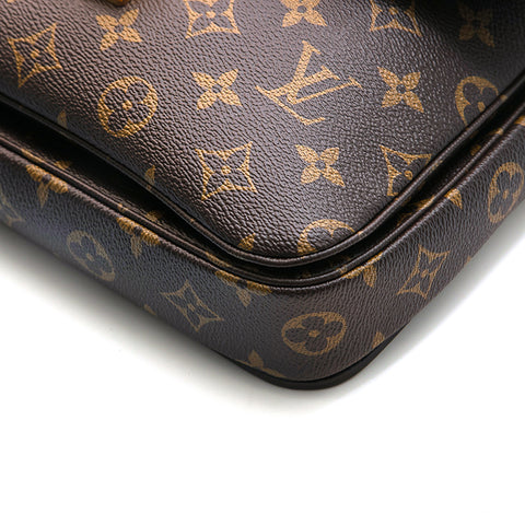 Louis Vuitton Louis Vuitton Monogram Pochet Methis Shoulder Bag Brown –  NUIR VINTAGE