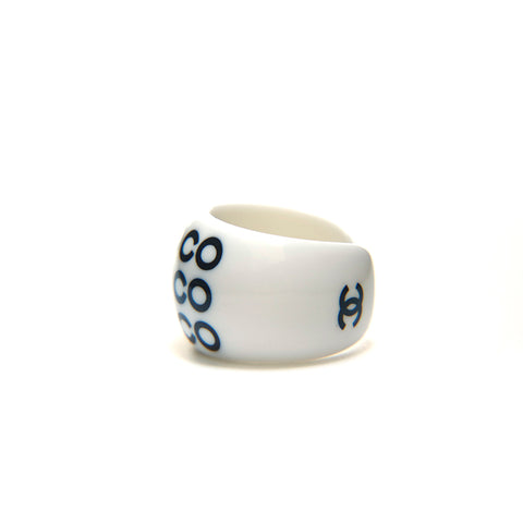 Chanel COCO plastic ring, white, P13391