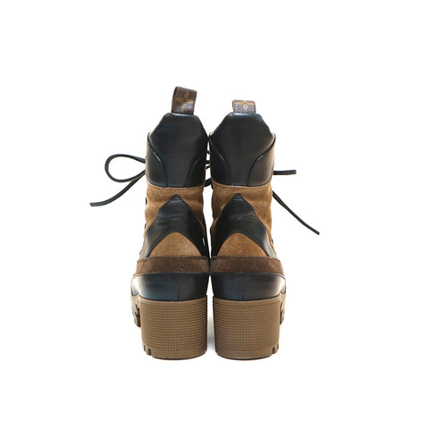 路易·威登（Louis Vuitton）会标萝卜线绒面绒面绒面鞋靴棕色X黑色P13902