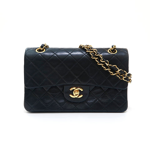 Chanel Chanel Matrasse Doppelklappenkettenumhängungs -Umhängetasche Schwarz P13909