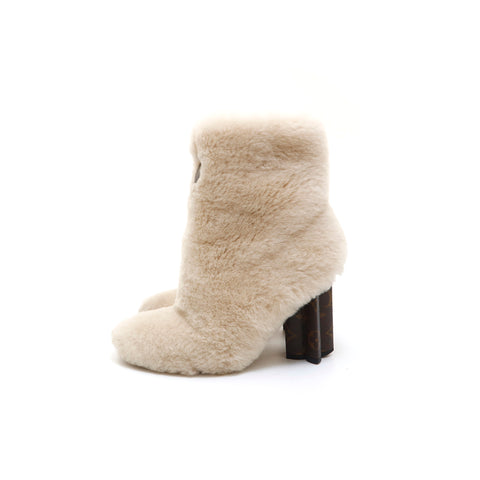 Louis Vuitton Faux Fur Lined Snow Boots