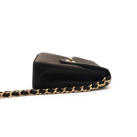 Chanel - Box Clutch on Chain - Black Patent - CGHW - Mint