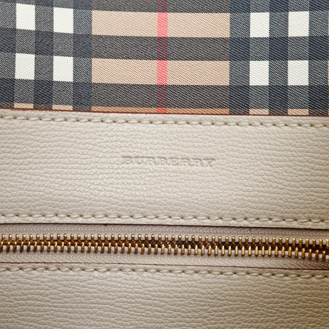 Burberry Burberry Logo fourre-tout en cuir beige P14421