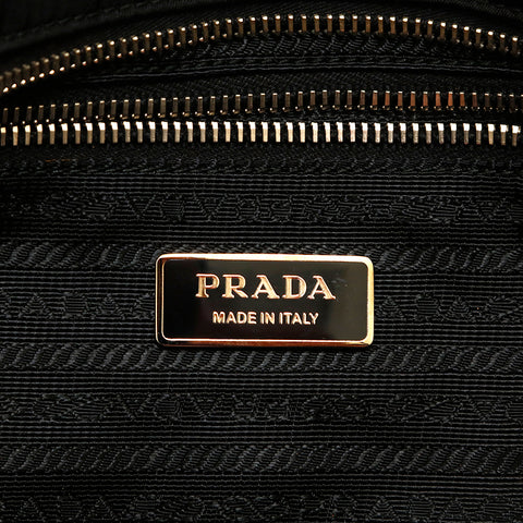 プラダ PRADA トライアングルロゴ ナイロン ハンドバッグ ブラック P15007