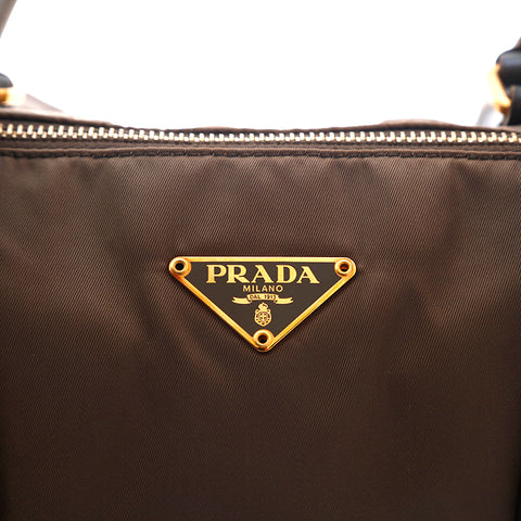 プラダ PRADA 三角ロゴ ナイロン トートバッグ グレー P15270