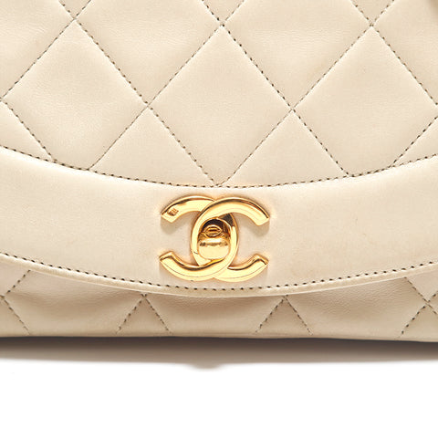 シャネル CHANEL ダイアナフラップ チェーン ショルダーバッグ アイボリー P15361