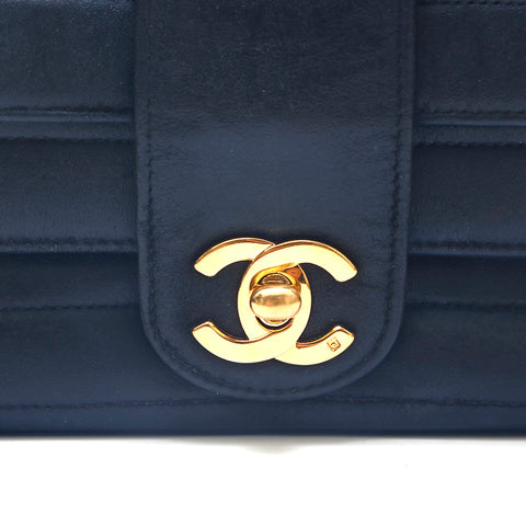 シャネル CHANEL ココマーク フラップ チェーン ショルダーバッグ ブラック P15588