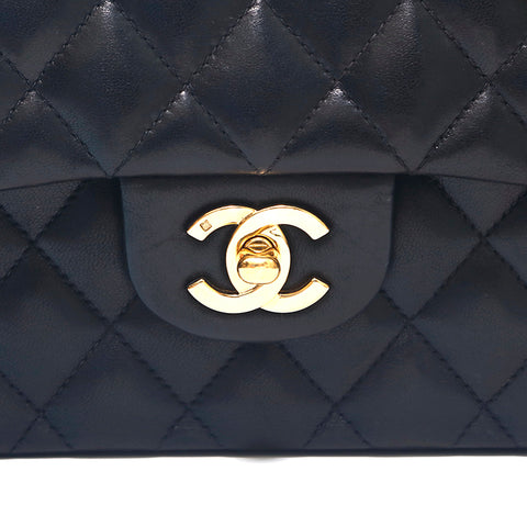 シャネル CHANEL ダブルフラップ マトラッセ ラムスキン ショルダーバッグ ブラック P15675