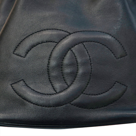 シャネル CHANEL デカココ ステッチ チェーン 巾着式 ラムスキン ショルダーバッグ ブラック P15697