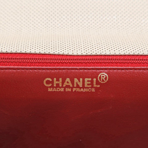 シャネル CHANEL パンチング レザー ショルダーバッグ ベージュxレッド P15711