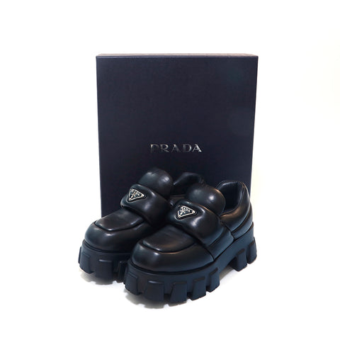 プラダ PRADA ロゴ 厚底 レザー スニーカー ブラック P15829 – NUIR 