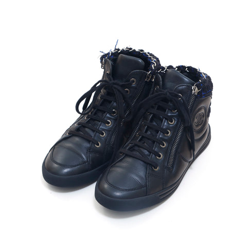 香奈儿可可马克皮革运动鞋黑色P15833