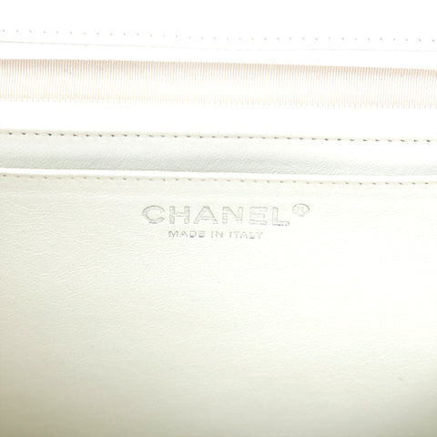 シャネル CHANEL キャビアスキン デカマトラッセ チェーン ショルダーバッグ ホワイト P15875