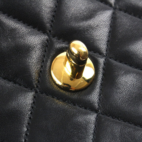 Chanel Chanel Matras drehen Schleuderkettenumhängetasche 7. Leder schwarz p5785