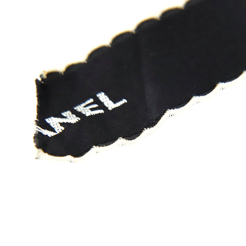 Chanel Chanel Ribbon Logo Brosche Schwarz EIT0050P9928