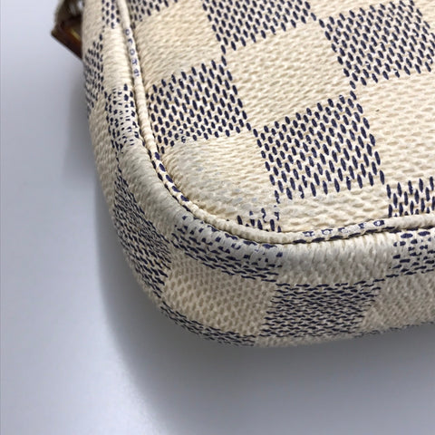 Louis Vuitton Damier Azur AccessWall Chain Mini Handbag PVC Leather Be –  NUIR VINTAGE