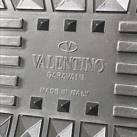 Fake valentino rock on sale runners