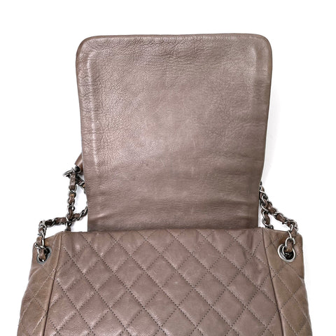 シャネル CHANEL ココマーク チェーン カーフスキン チェーン ショルダーバッグ VINTAGE 中古 定番 ブラウン WS1556