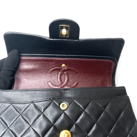 Chanel Chanel Matelasse W-Flap-Kette Schulter 1990 Umhängetaschen Lambskin Schwarz WS1687