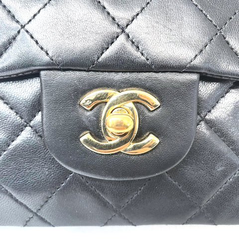 Chanel Chanel Matelasse W-Flap-Kette Schulter 1990 Umhängetaschen Lambskin Schwarz WS1687