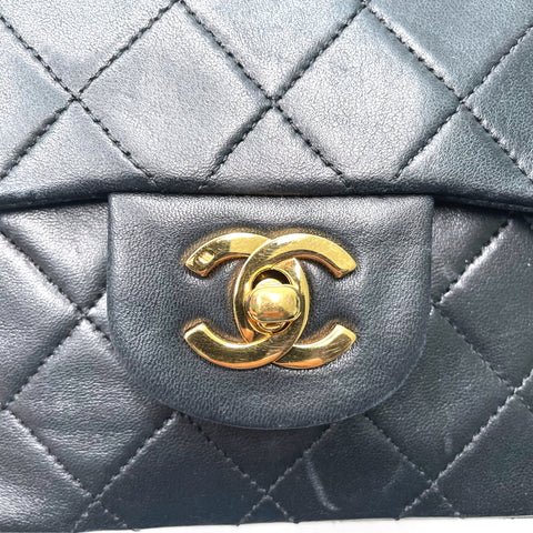 Chanel double rabat Matelasse Sac d'épaule noir WS1696