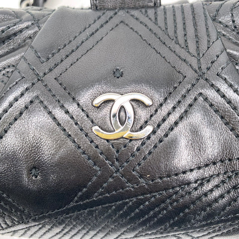 シャネル CHANEL チェーンショルダーバッグ 2005-2006年 ショルダーバッグ ラムスキン ブラック WS1704