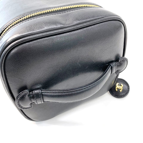 Chanel Chanel Vanity Pouch Lamb Leather No. 3 1990 Sac à main en cuir noir WS2518