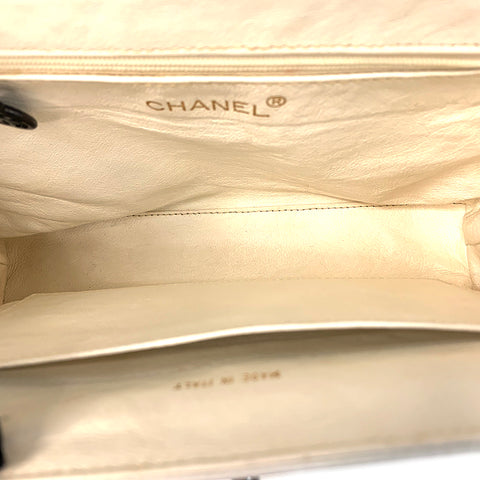 シャネル CHANEL キャビアスキン ターンロック 1998年 ハンドバッグ レザー ホワイト WS2574