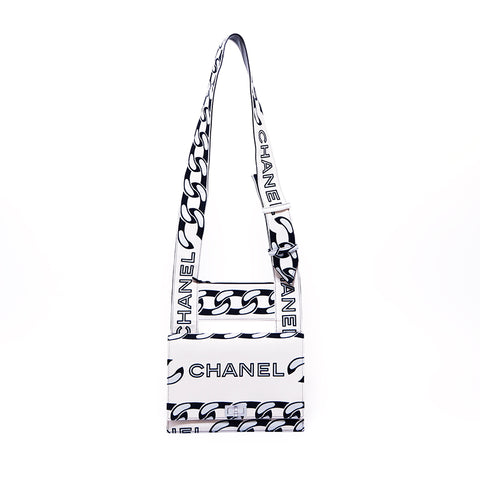 シャネル CHANEL 布 グラフィック ロゴ  ショルダーバッグ ブラックxベージュ WS3225