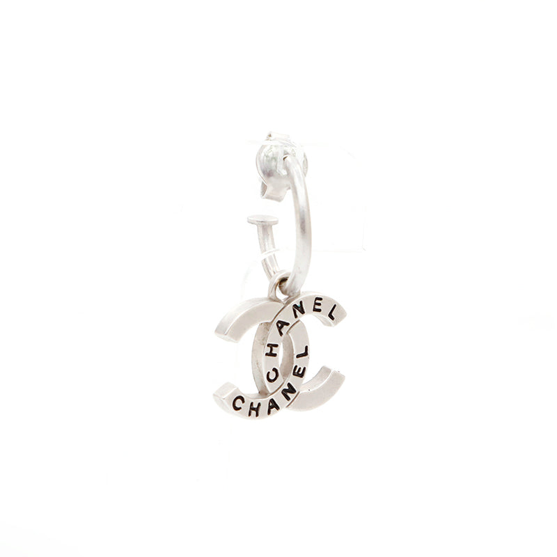 シャネル CHANEL ココマーク スリング ピアス シルバー WS3557 – NUIR