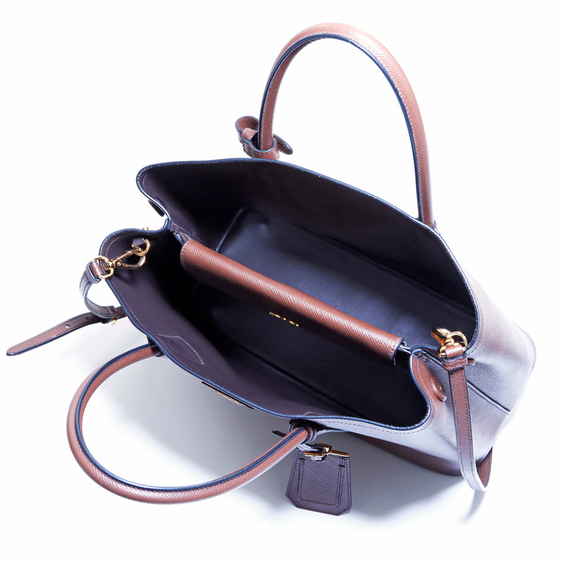 プラダ PRADA サフィアーノ A4サイズ収納可 ゴールド金具 トートバッグ