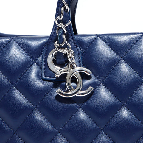 Chanel Chanel 25 2-Wege-Tasche Silber Umhängetasche Marine WS5552