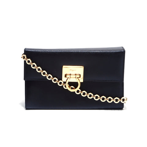 Salvatore Ferragamo Gancini连锁肩袋黑色WS5643