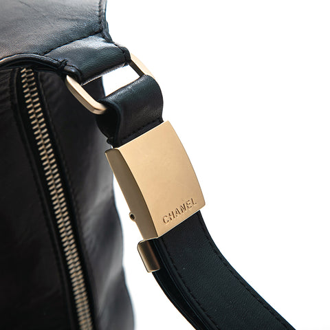 chanel shoulder bag men leather