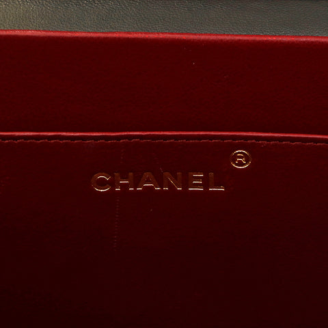 Chanel Chanel Matelasse mit Spiegel Eitelkeit Handtasche Schwarz EIT1014